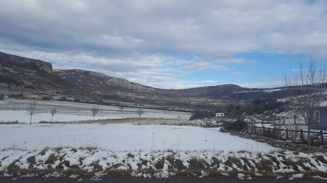 Auberge De Barret Sur Meouge Exteriör bild