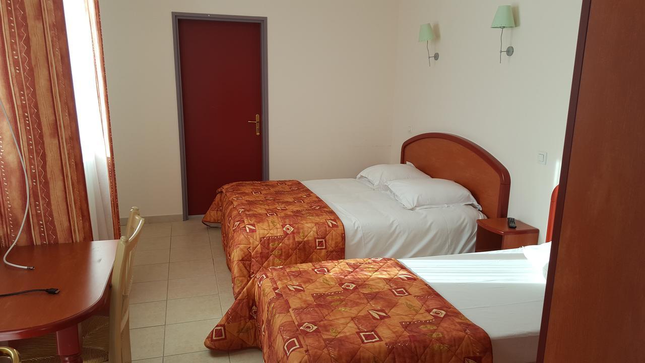 Auberge De Barret Sur Meouge Exteriör bild